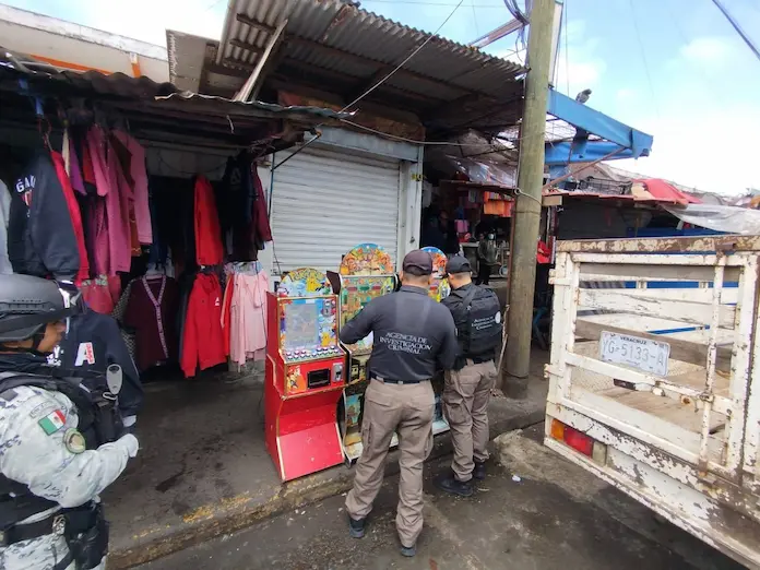 Retiran máquinas tragamonedas ilegales en operativo interinstitucional en Catemaco y San Andrés Tuxtla