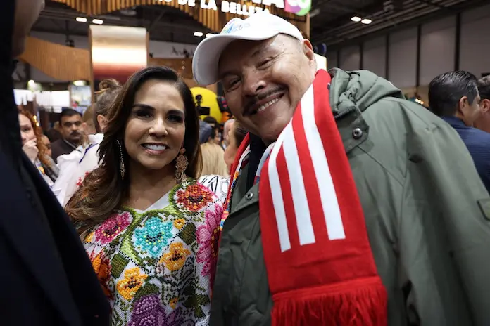 Alcalde Manuel Eduardo Toscano fortalece proyección turística de Catemaco  en FITUR 2026