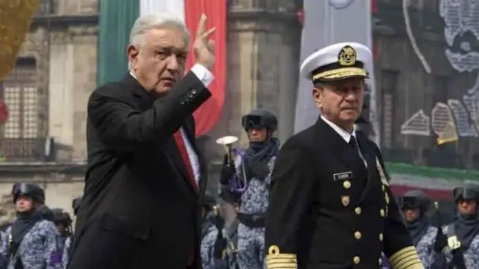 Caso de huachicol fiscal se ‘calienta’: deben investigar a expresidente AMLO, dice abogado de exmarinos