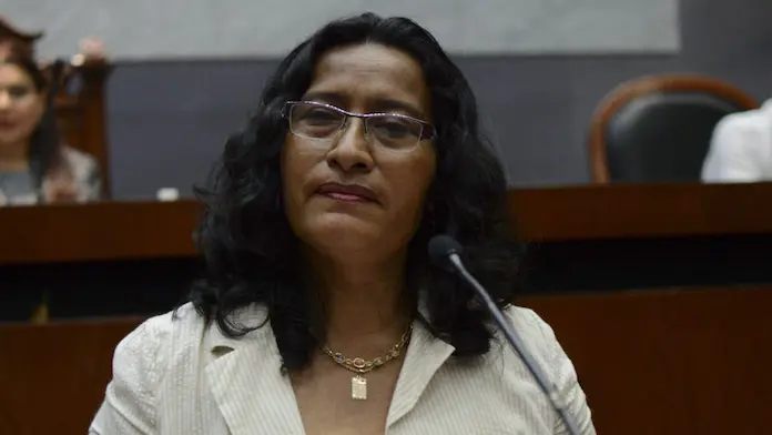 Investigan a Abelina López, alcaldesa de Acapulco, tras recibir un collar