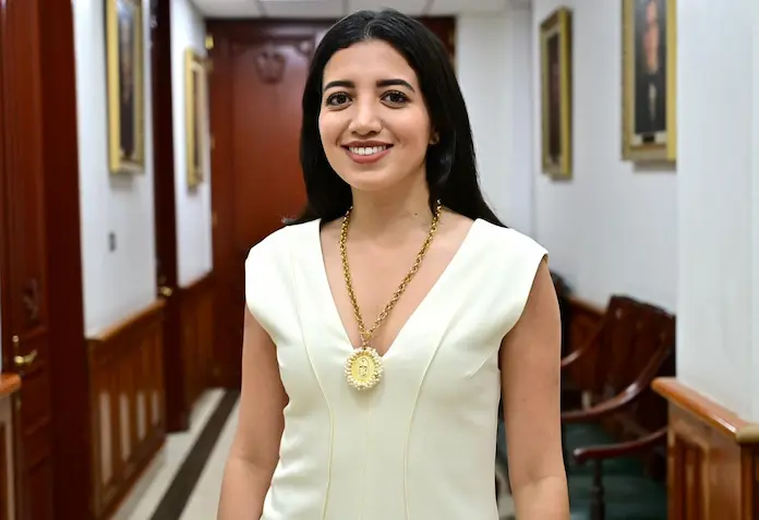 Puerto y poder: la coordinación promete futuro y la vigilancia exige carácter