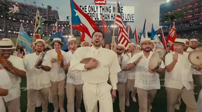 “Uno de los peores de la historia”, Trump critica a Bad Bunny, nadie entiende una palabra de lo que dice este tipo.