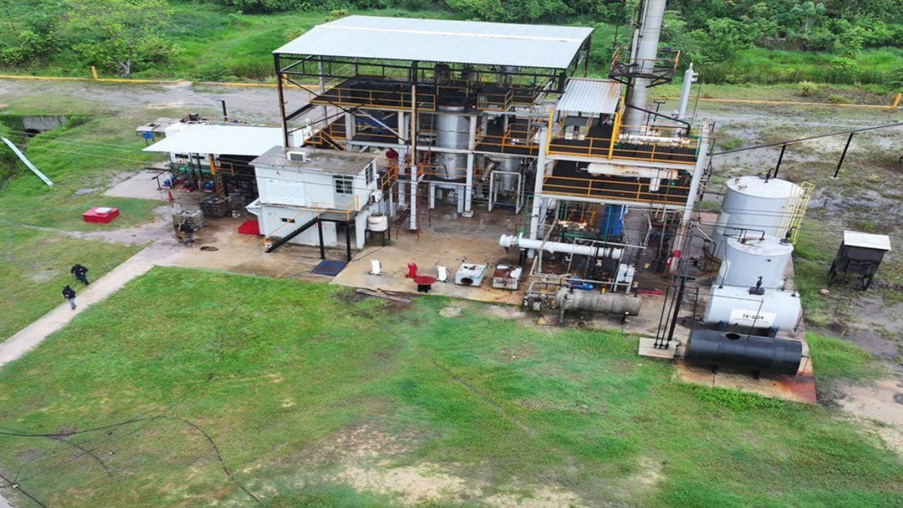 Liberan a 2 acusados por mini refinería desmantelada en Coatzacoalcos