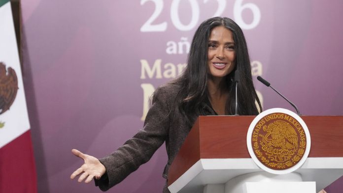 Salma Hayek reconoce a Rocío Nahle por apoyo en proyecto de cine en Veracruz