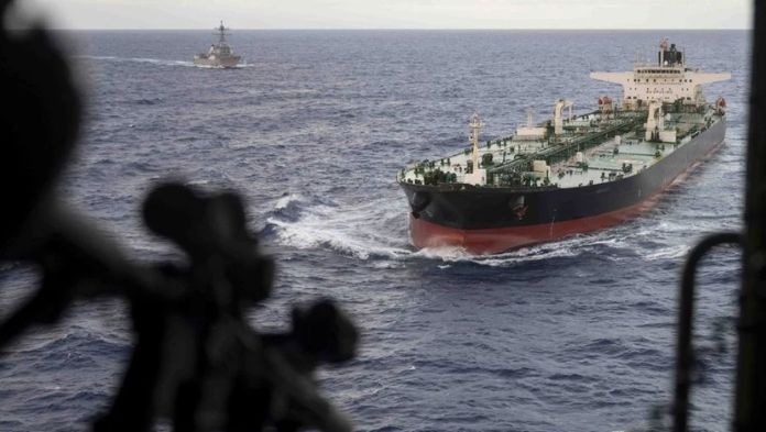 EU intercepta otro buque petrolero por violar bloqueo a Cuba