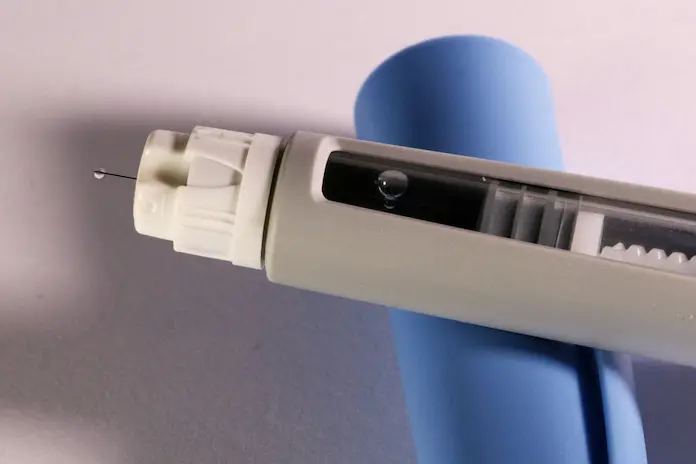 Cofepris emite alerta por comercialización ilegal de fármacos con Tirzepatida