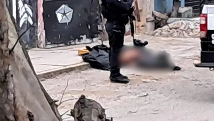 Encuentran bolsas con restøs humanøs bajo puente en Coatzacoalcos