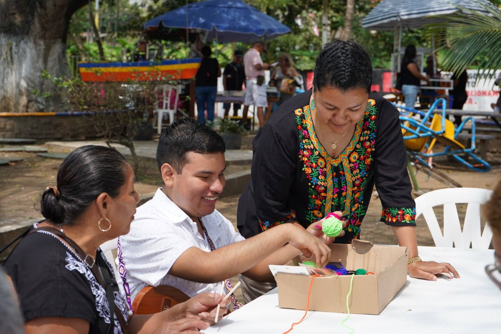 Con éxito se vivió “Familia en Movimiento, Domingo de Pinta” en Catemaco