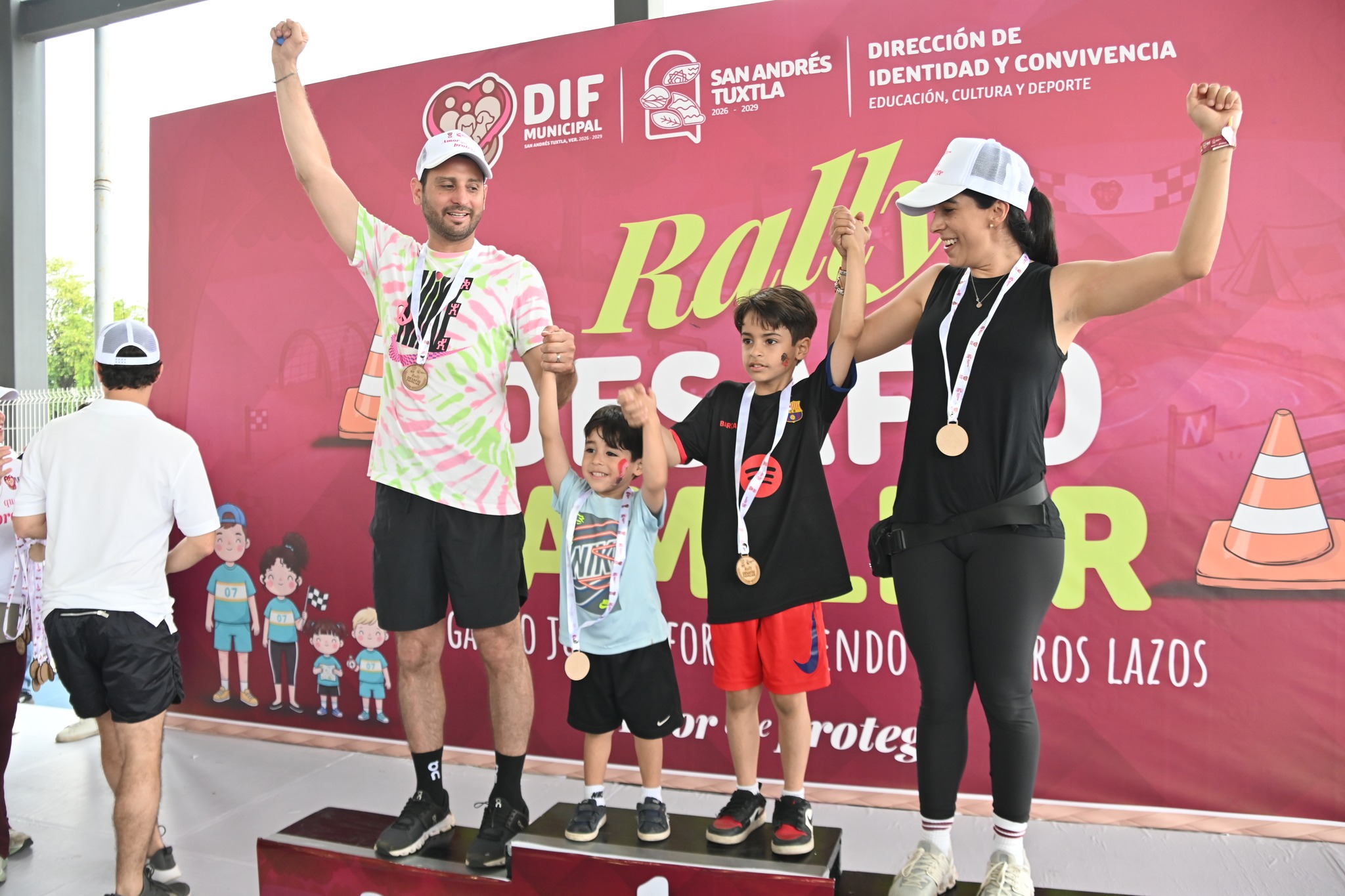 Con amor que protege celebra Ayuntamiento de San Andrés Tuxtla el «Día de la familia»