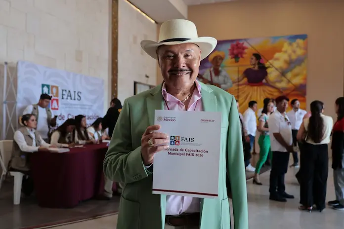 Alcalde Manuel Eduardo Toscano participa en jornada del FAIS