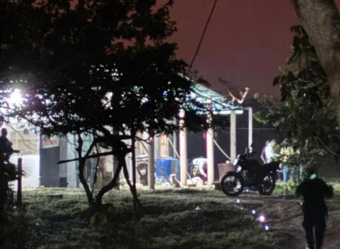 Ejecutan a madre e hijo dentro de vivienda en Capoacán.