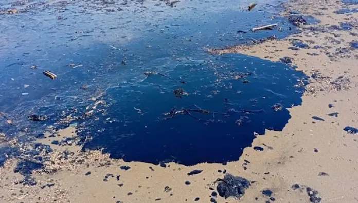 Rocío Nahle dice que derrame de hidrocarburo al sur de Veracruz “viene desde Tabasco»