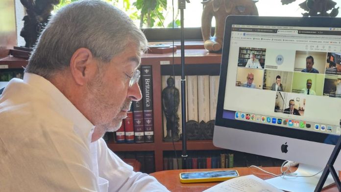 Canciller Juan Ramón de la Fuente se reúne con representantes de México en Medio Oriente