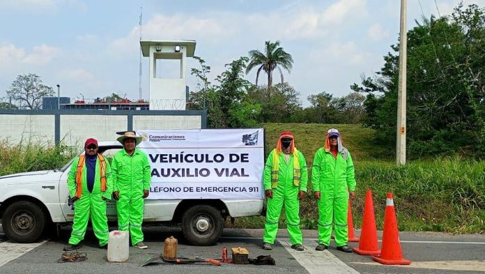 Refuerza SICT seguridad carretera en Veracruz con operativo de auxilio vial