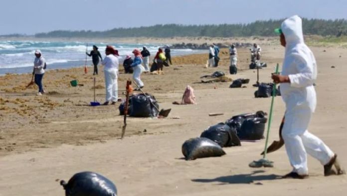 Derrame en el Golfo representa riesgos a la salud en Veracruz: advierte especialista