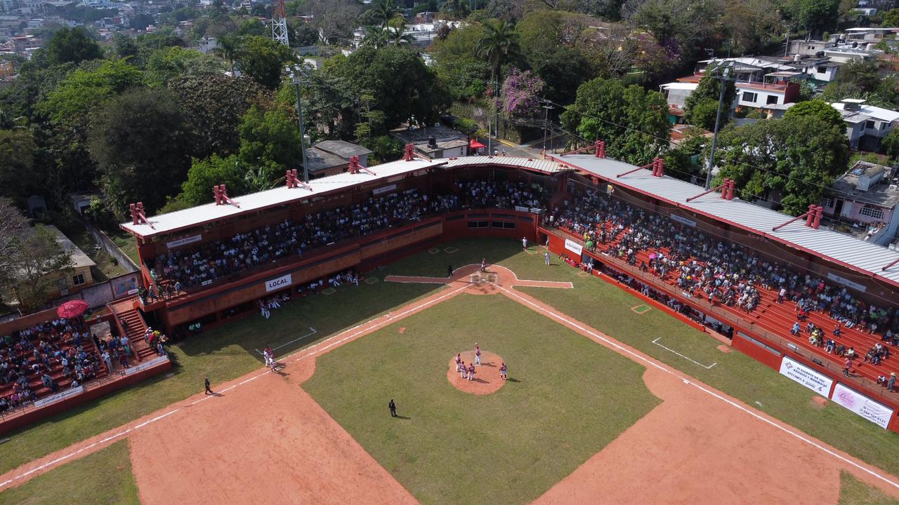 Ayuntamiento regresó al «Rey de los Deportes» a San Andrés Tuxtla