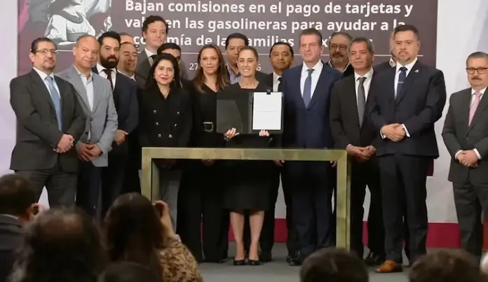 Matan a toro durante fiesta patronal en Atzacan; alcalde reprueba muerte e incumplimiento de contrato
