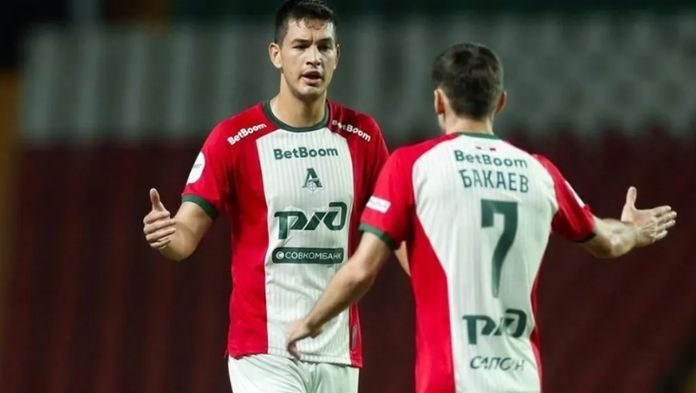 ¡En plan goleador! El defensa mexicano César Montes anota por tercer partido al hilo con el Lokomotiv y rescata un empate