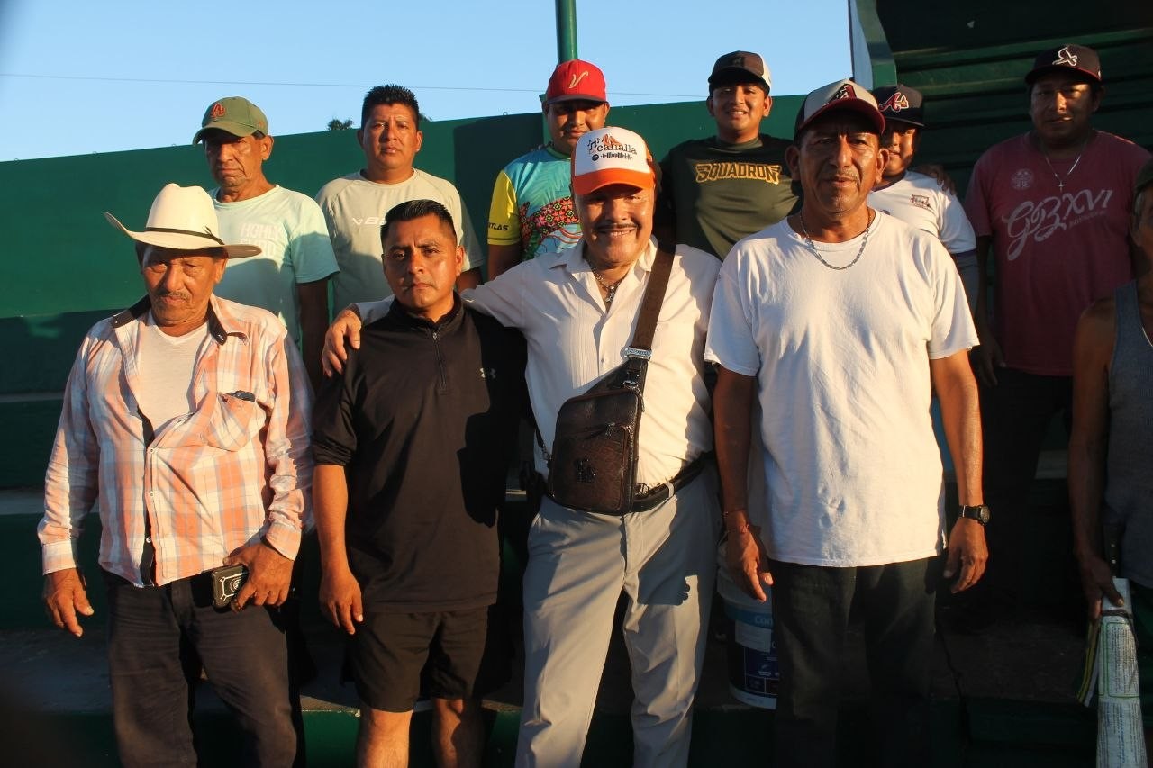 Alcalde Manuel Eduardo Toscano apuesta por espacios deportivos dignos