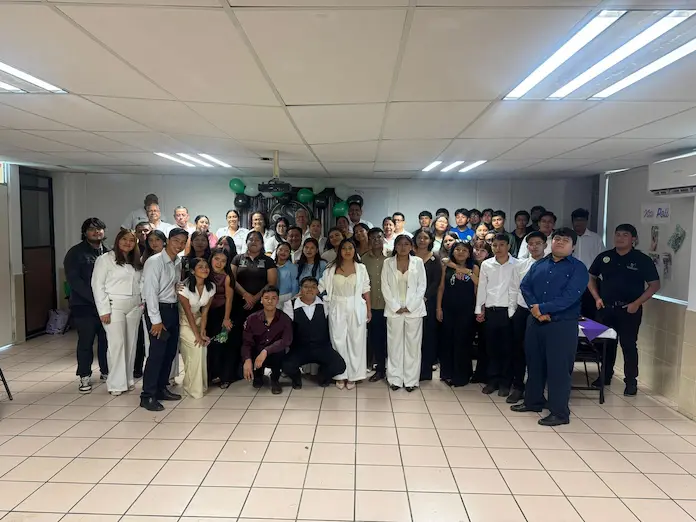 💯𝐂𝐚𝐫𝐫𝐞𝐫𝐚 𝐝𝐞 𝐀𝐝𝐦𝐢𝐧𝐢𝐬𝐭𝐫𝐚𝐜𝐢𝐨́𝐧 𝐝𝐞𝐥 𝐓𝐞𝐜 𝐝𝐞 𝐒𝐚𝐧 𝐀𝐧𝐝𝐫𝐞́𝐬 𝐫𝐞𝐚𝐥𝐢𝐳𝐚 𝐥𝐚 𝐗𝐕𝐈 𝐅𝐞𝐫𝐢𝐚 𝐄𝐦𝐩𝐫𝐞𝐬𝐚𝐫𝐢𝐚𝐥 “𝐓𝐫𝐚𝐧𝐬𝐟𝐨𝐫𝐦𝐚𝐧𝐝𝐨 𝐈𝐝𝐞𝐚𝐬 𝐞𝐧 𝐌𝐨𝐝𝐞𝐥𝐨𝐬 𝐝𝐞 𝐍𝐞𝐠𝐨𝐜𝐢𝐨”