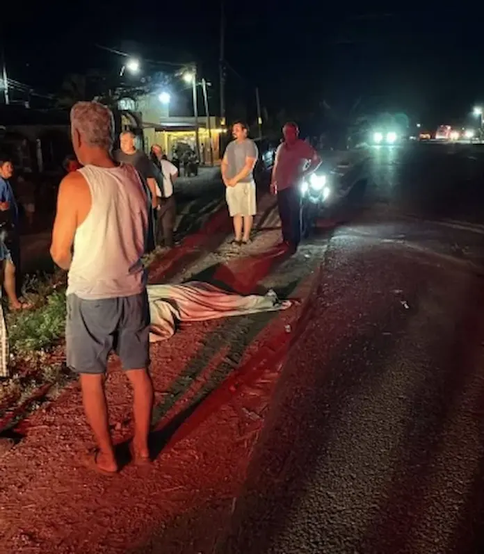 Adulto mayor muere atropellado en Yanga; conductor huye y abandona camioneta