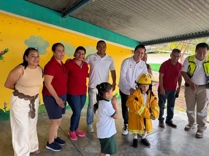 Ayuntamiento acerca pláticas preventivas a escuelas de San Andrés Tuxtla