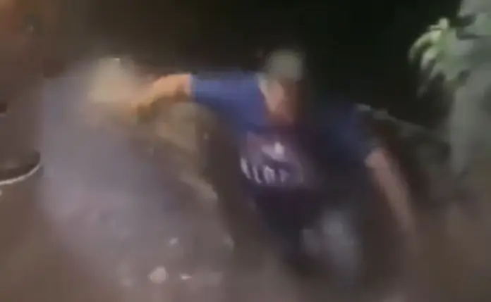 Camión con peregrinos cae a barranco en Hidalgo; reportan dos muertos
