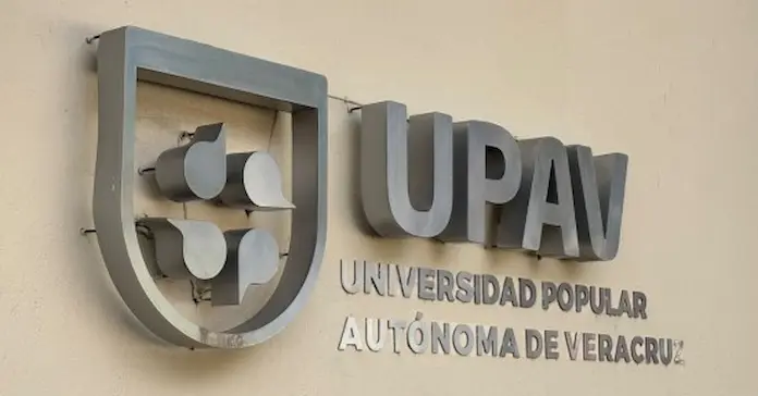 Anuncian aumentos a profesores de la UPAV; así quedan salarios ajustados