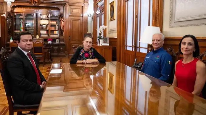 Cambio en el gabinete de Sheinbaum: Víctor Rodríguez deja Pemex; Juan Carlos Carpio toma su lugar