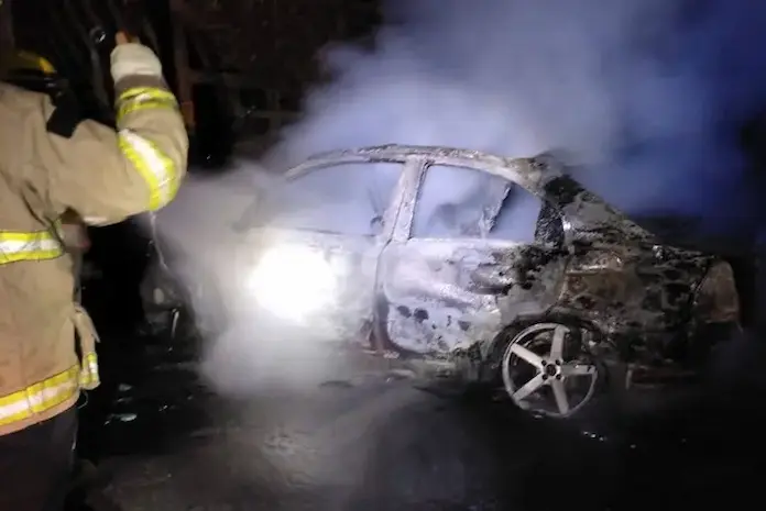 Mueren calcinadas cinco mujeres en accidente en Tres Valles