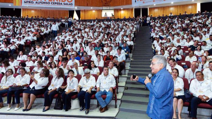 SNTE plantea aumento salarial de hasta 13% para maestros en Veracruz