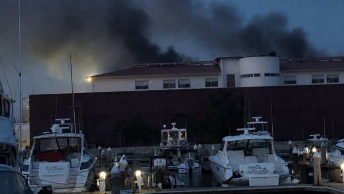 Incendio en Escuela Náutica de Veracruz deja 3 estudiantes intoxicados