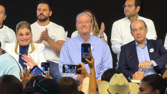 Fox y Calderón reaparecen en Chihuahua para respaldar a Maru Campos en acto del PAN