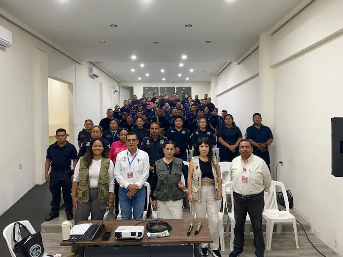 Capacitan a policías de San Andrés Tuxtla en protección de vida silvestre