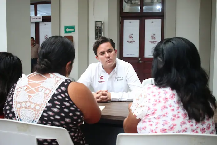 Realiza Alcalde Rafa Fararoni nueva jornada de Atención Ciudadana en San Andrés Tuxtla