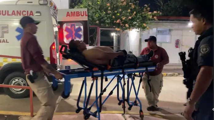 Taxista es atacado a balazos obre la carretera Costera del Golfo en Acayucan