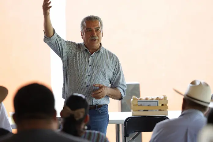 Fiscalía de Michoacán cita al senador Raúl Morón para declarar por Caso Carlos Manzo