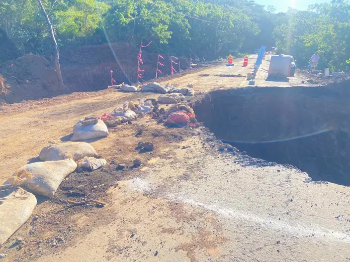 Circulación restringida en tramo Catemaco–Zapoapan de Cabañas por trabajos de rehabilitación