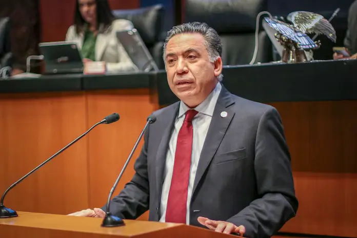 Enrique Inzunza ‘enfría’ candidatura en Sinaloa y afirma que será senador hasta 2030