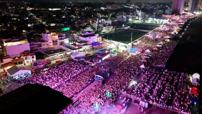 Veracruz reúne a 250 mil asistentes y cuatro leyendas en la segunda noche del Salsa Fest
