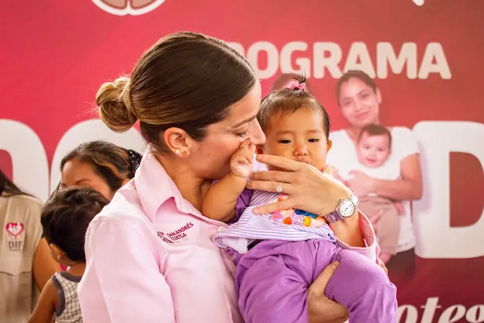 Entrega DIF San Andrés Tuxtla apoyos alimentarios “Primeros Mil días de Vida”