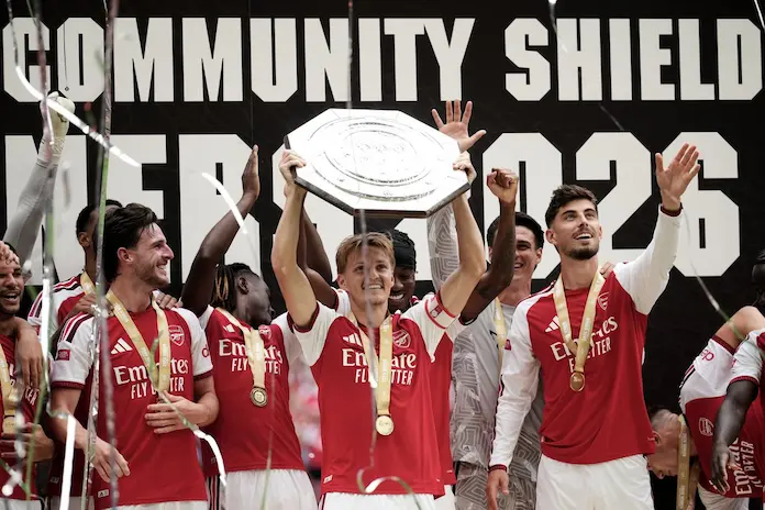 Arsenal golea a Manchester City y gana su primer título de la temporada en la Community Shield