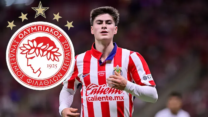 Olympiacos insiste por Armando González; Chivas mantiene su postura: solo saldrá por la cláusula